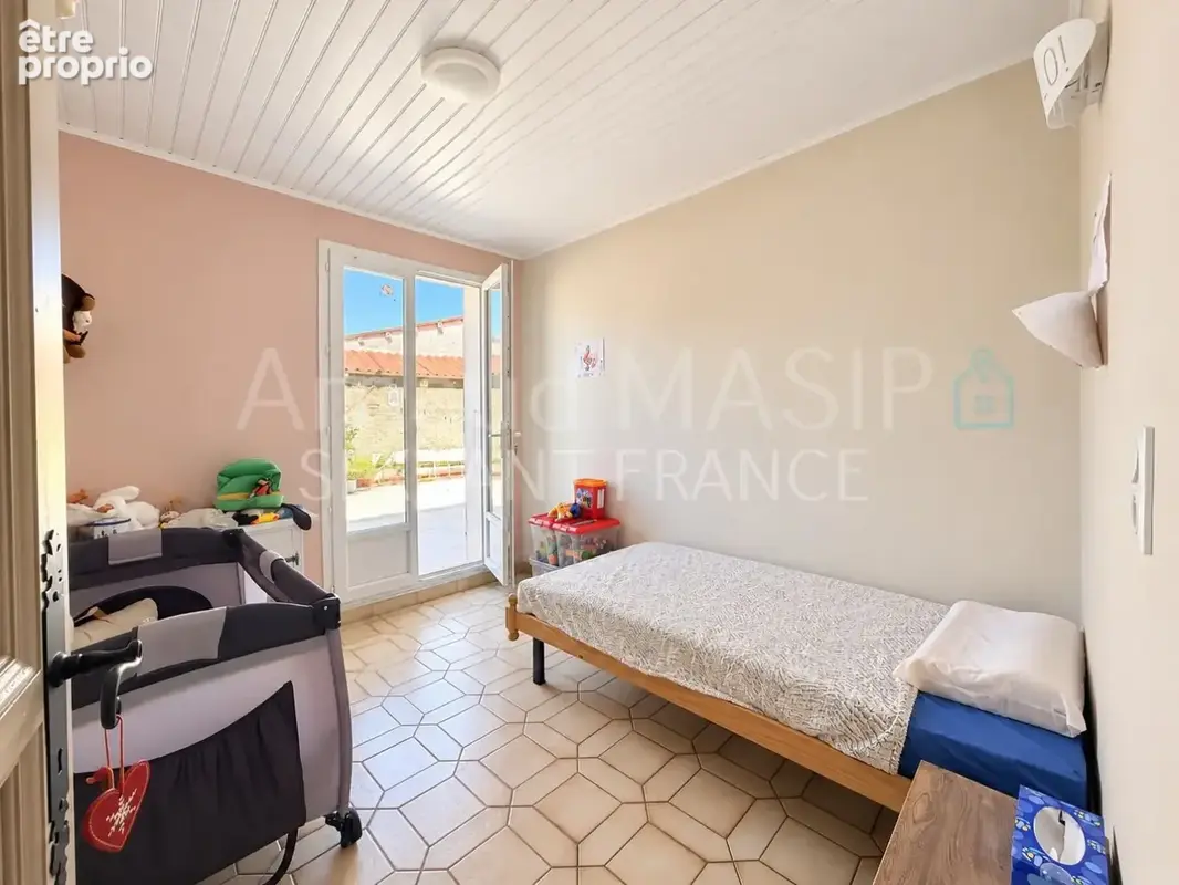 Bien atypique beaux volumes 170 m² hab plus rdc 170 m², gge, terrasse intimiste, 54km de perpignan - photo 10