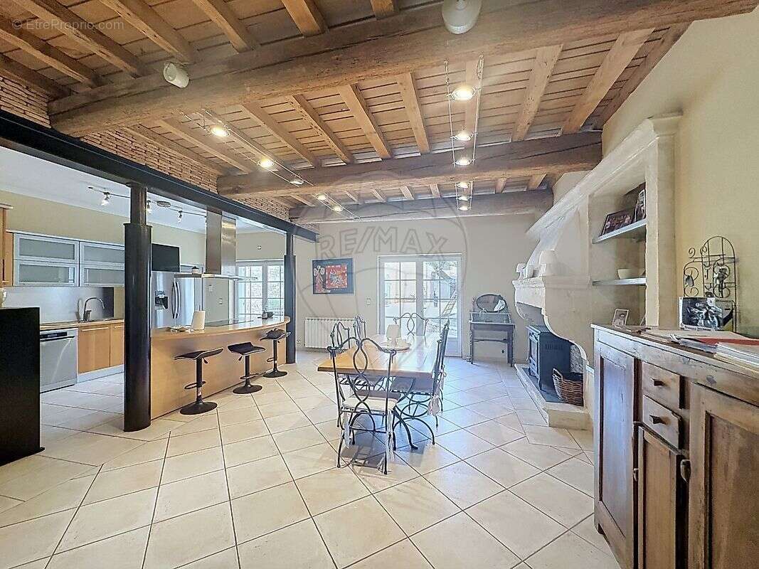 Maison à BOUILLARGUES