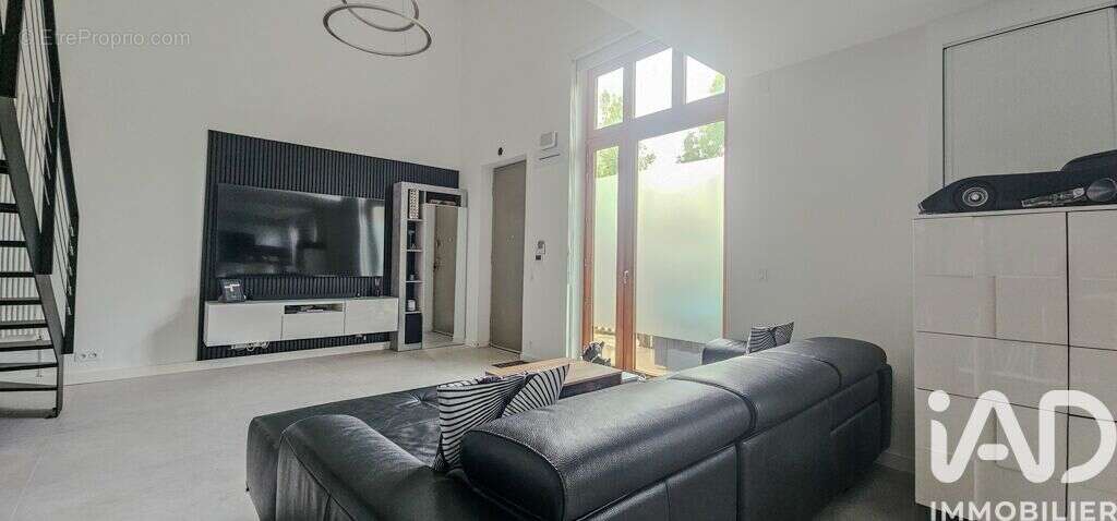 Photo 5 - Appartement à BUSSY-SAINT-GEORGES