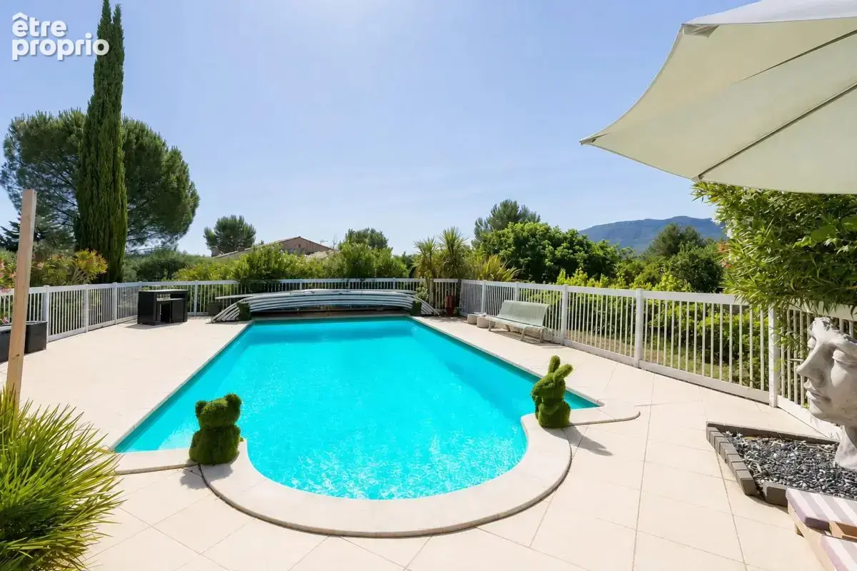 Pourrières – propriété familiale avec deux habitations, piscine - photo 2
