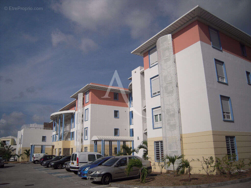 Appartement à SAINTE-LUCE
