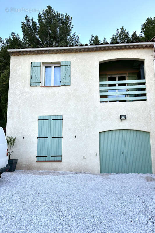 Maison à LA CRAU