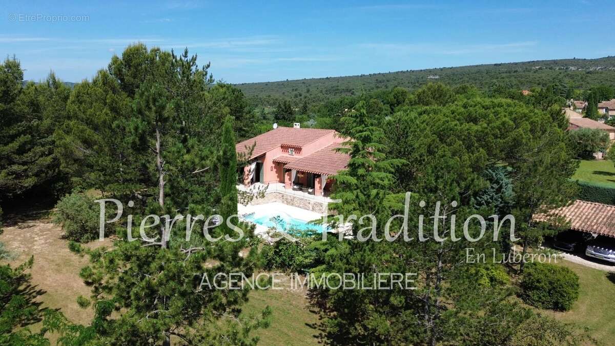 Maison à SAINT-SATURNIN-LES-APT