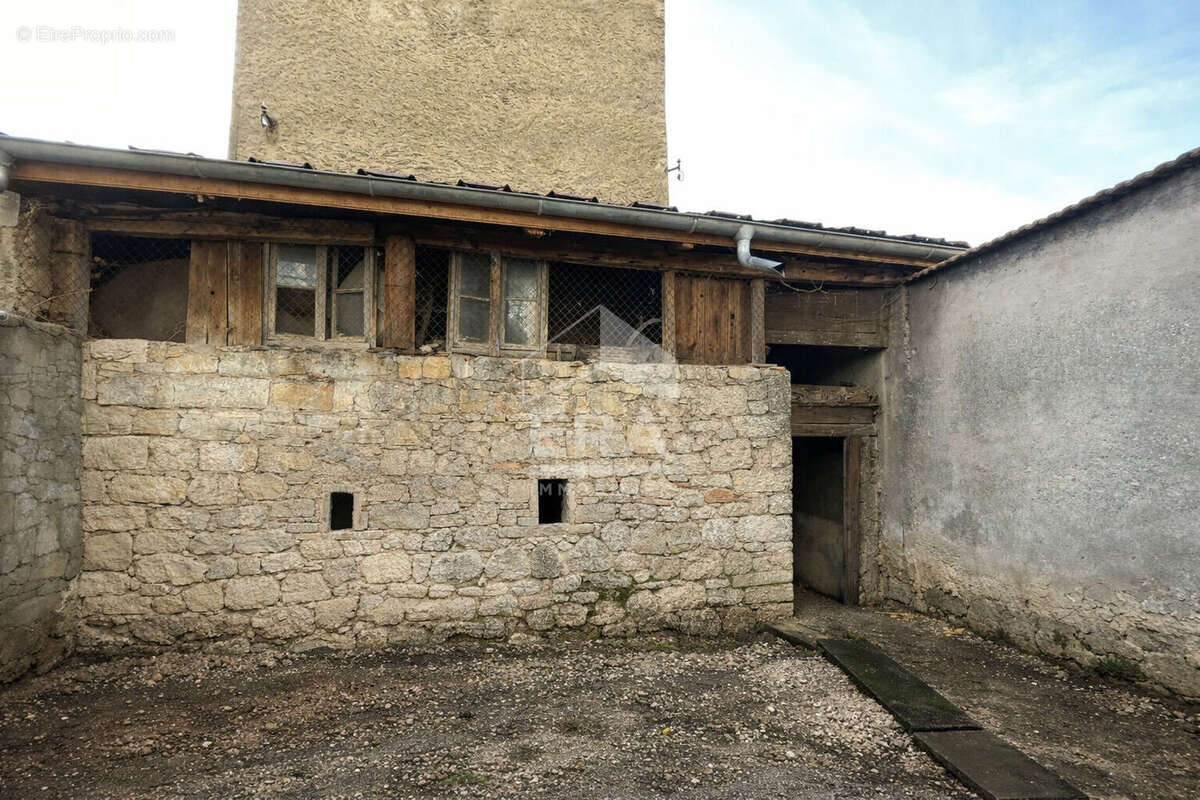 Maison à SAINT-RAMBERT-EN-BUGEY