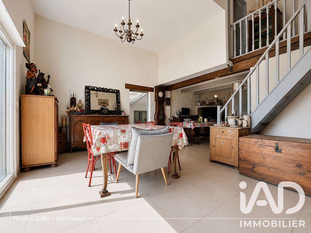 Maison 115 m² à Targon  - photo 5