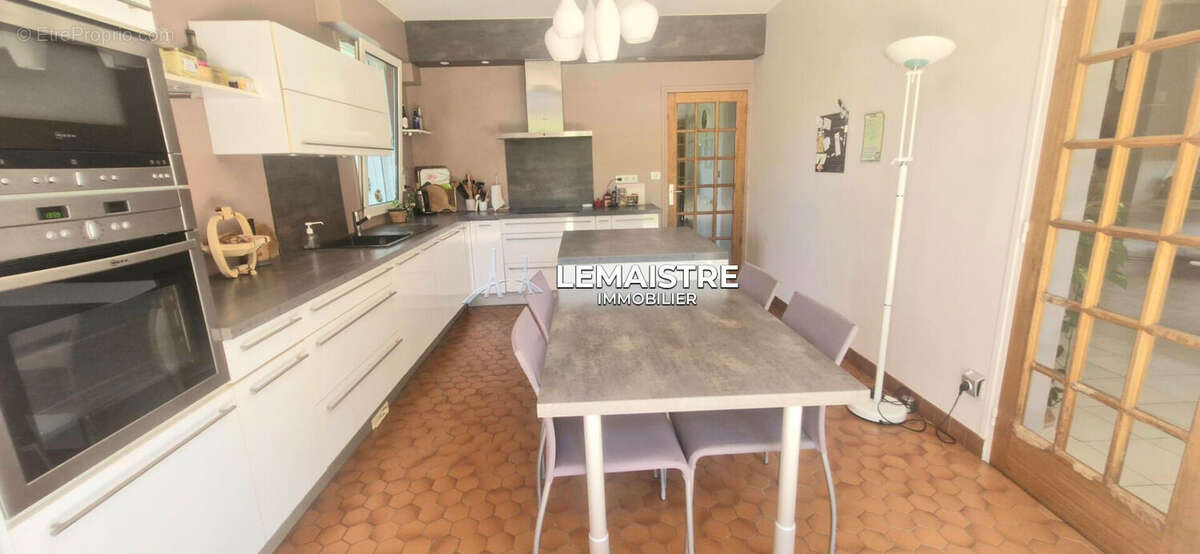 Maison à YERVILLE