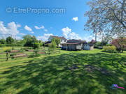 Jardin - Maison à VICQ-EXEMPLET