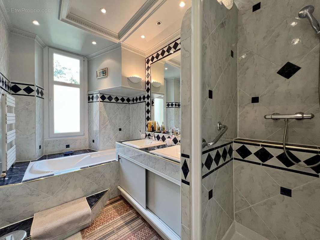 Appartement à GRASSE