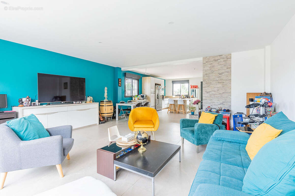 Maison à SAULX-LES-CHARTREUX