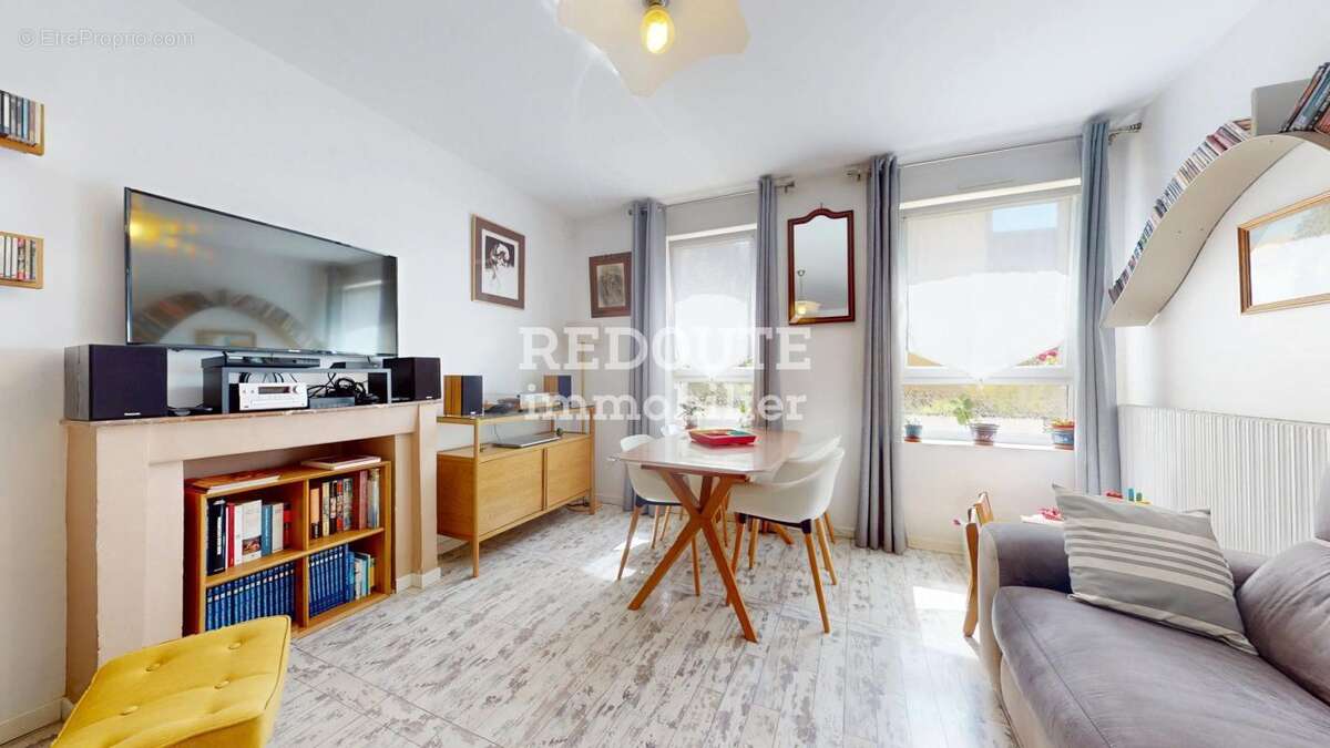 A vendre secteur gambetta f2 en bon etat avec jardin au calme - photo 3