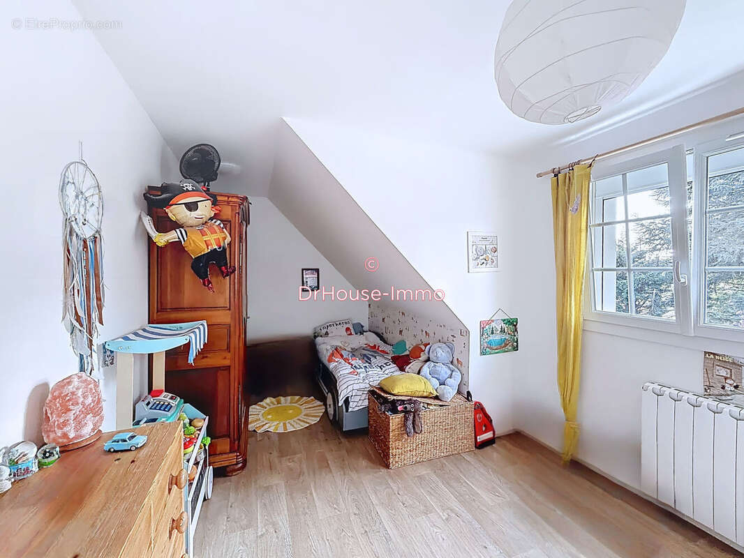 Maison à ESTRABLIN