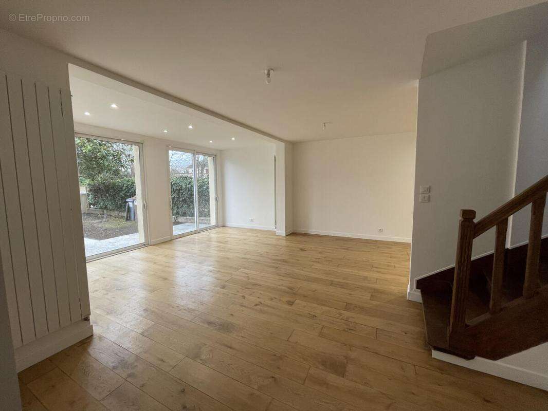 Maison 142 m² à Le Vesinet  - photo 4
