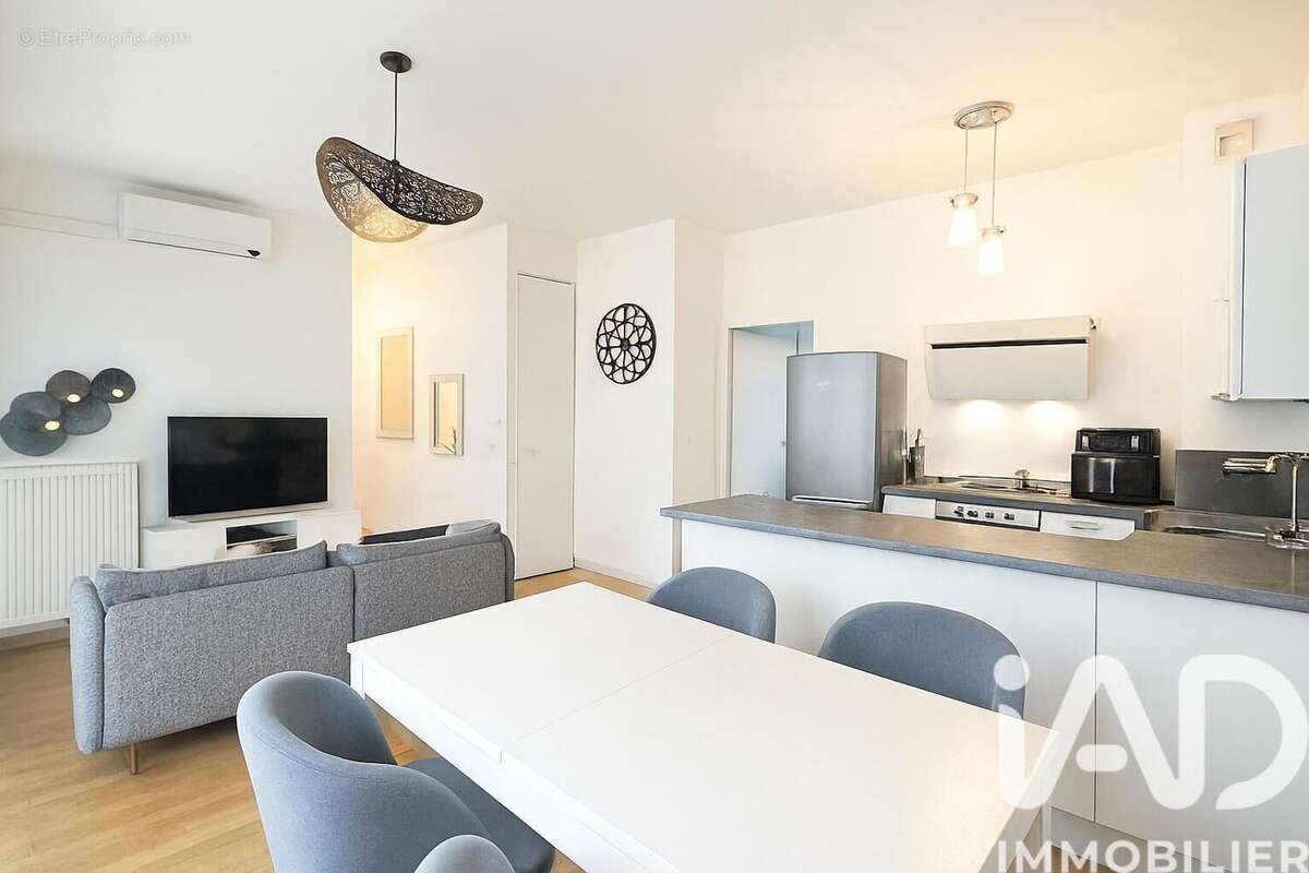 Photo 6 - Appartement à ASNIERES-SUR-SEINE