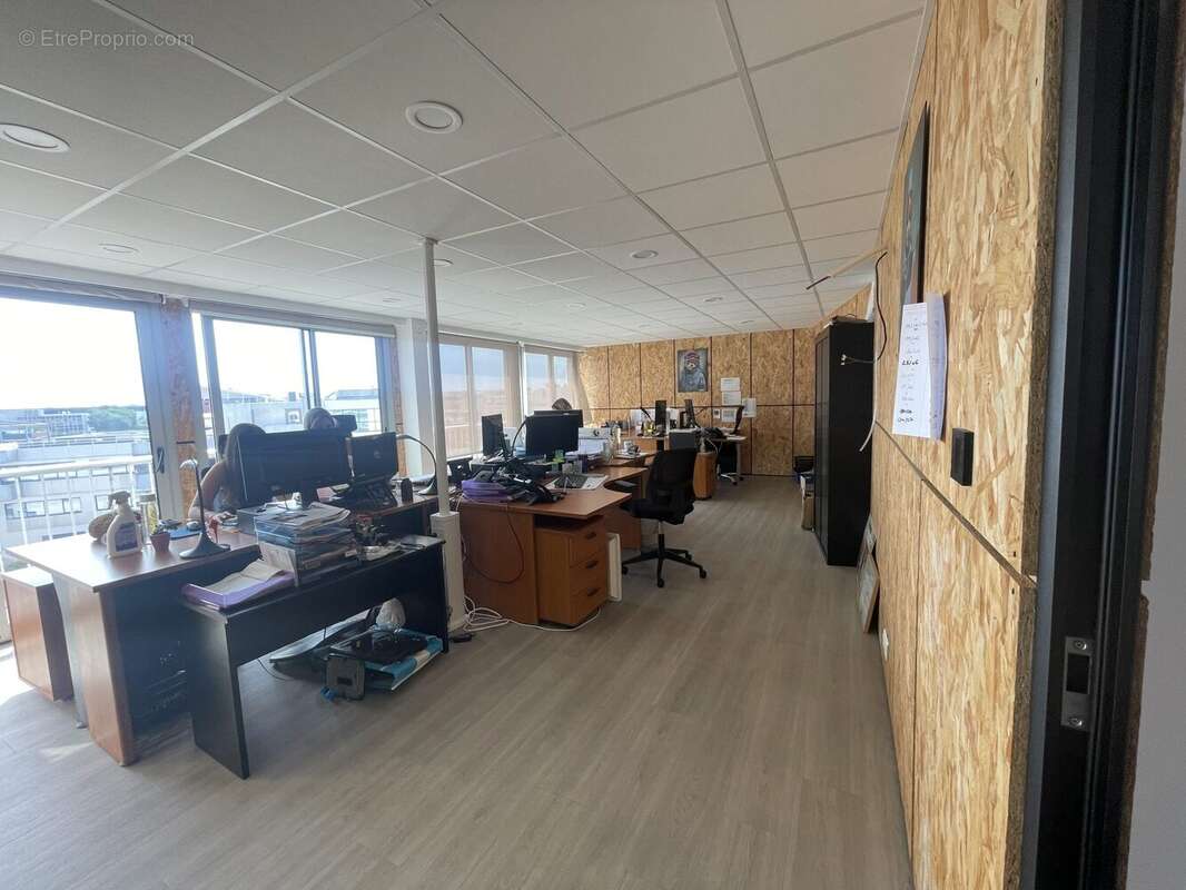 Appartement à SAINT-LAURENT-DU-VAR