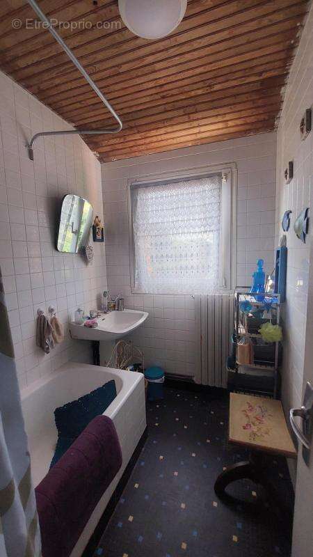 Maison de charme à la campagne - Plus de 15000m² de terrain - photo 9