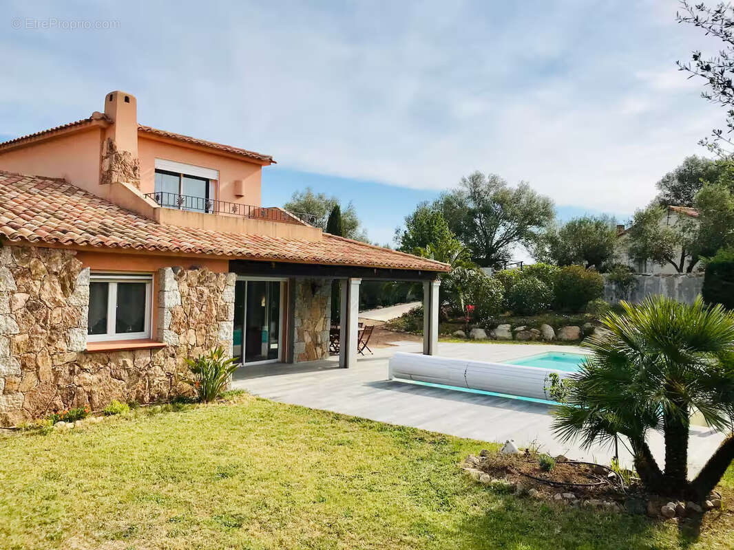 Maison à PORTO-VECCHIO