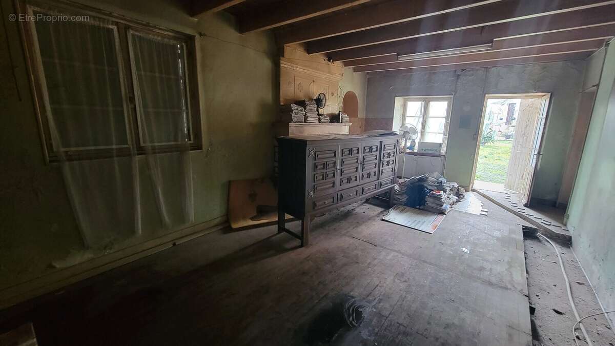 Maison de village à rénover avec dépendances - photo 11