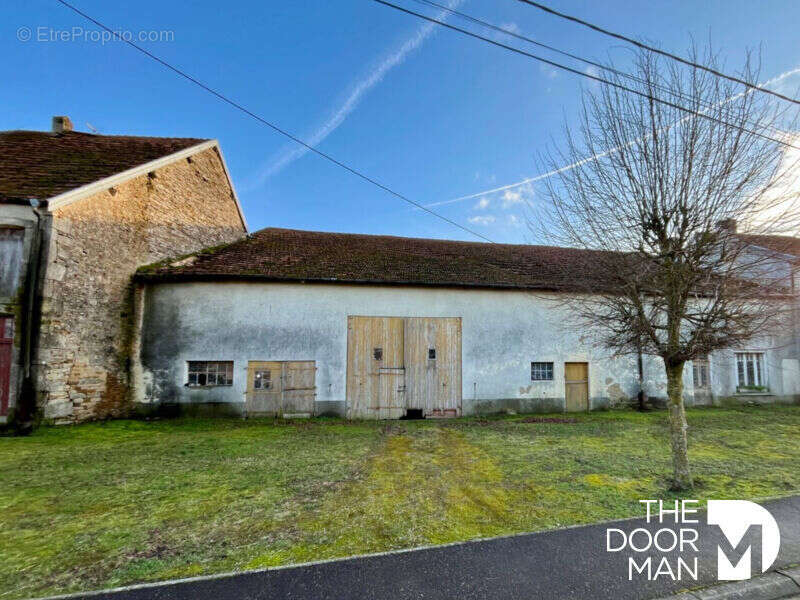 Maison à LAVERNOY