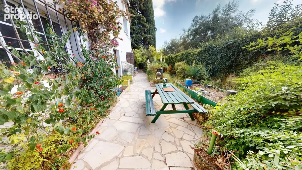 VILLA individuelle avec piscine 5 PIECES à LA GAUDE - photo 19