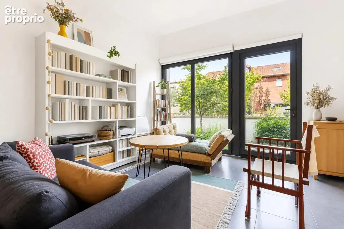 Maison de ville de 3 pièces de 80 m2 en vente à Saint-Denis vendue louée - Idéal investisseur - photo 3