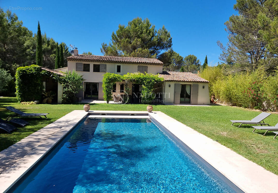 Maison à LOURMARIN