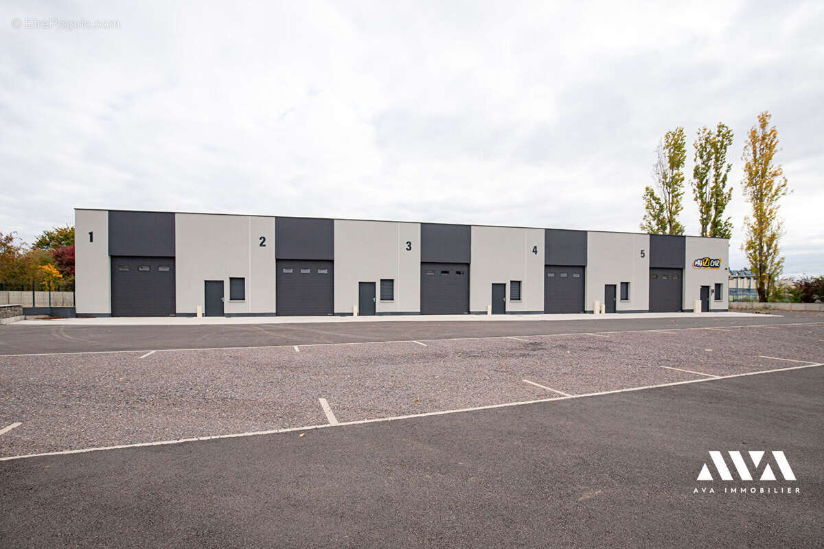 Commerce à TOMBLAINE