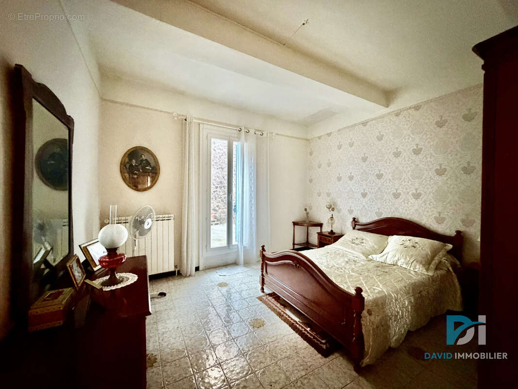 Maison vigneronne avec grand garage - Cour intérieure et doubles terrasses - photo 5