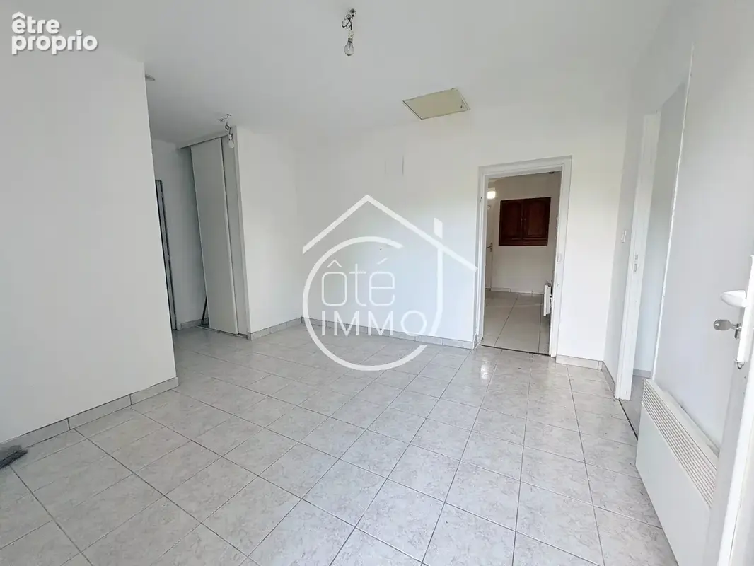 PRIGONRIEUX : Maison mitoyenne de plain-pied 4 pièces de 94m² avec jardin - photo 4