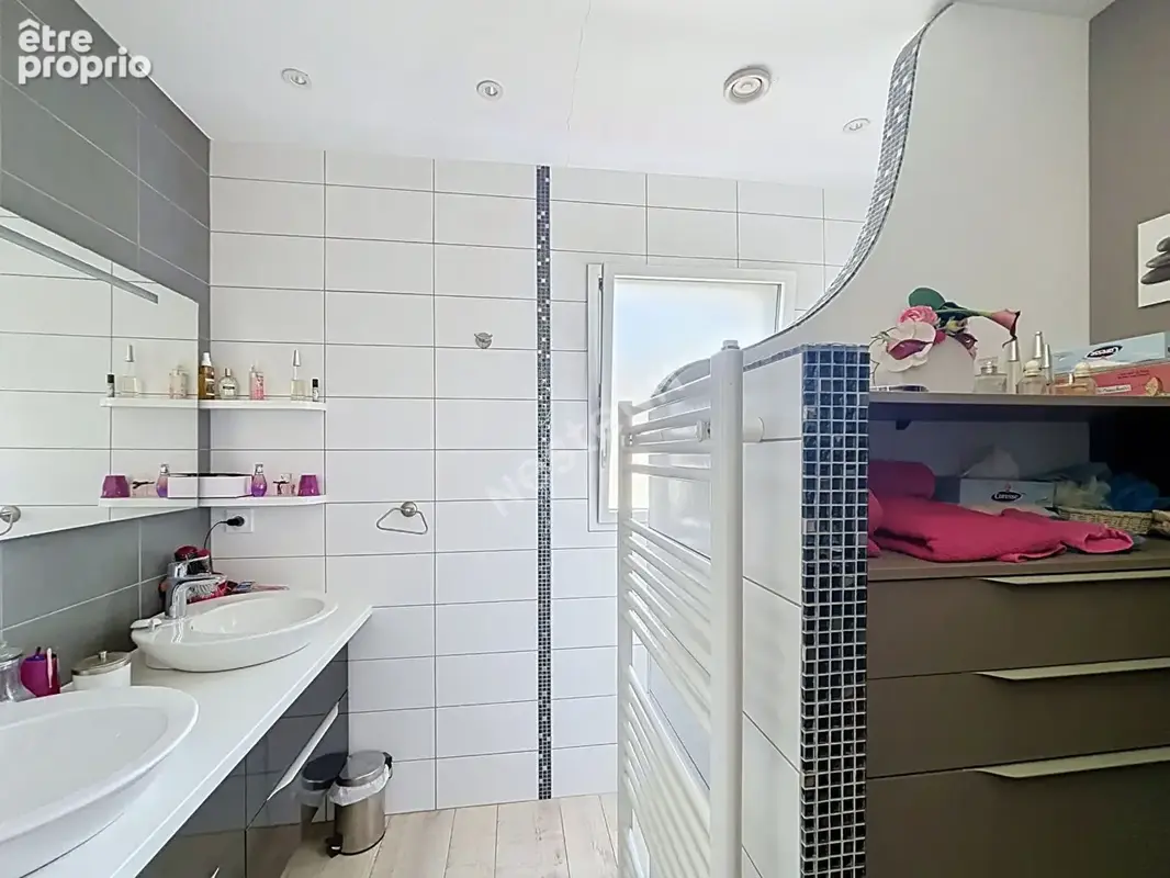 Maison plain pied 7 pièces à vendre à Rezé - La Houssais, 134 m², 3 chambres + mezzanine - photo 13
