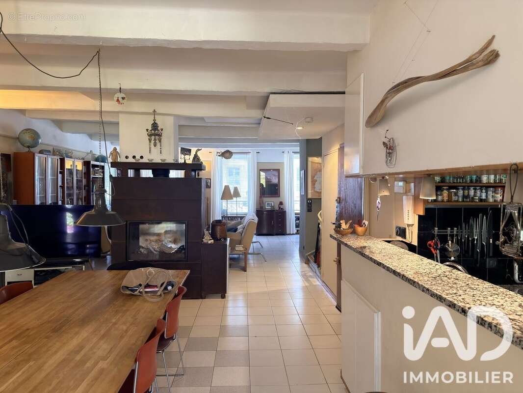 Photo 2 - Appartement à MARSEILLE-10E