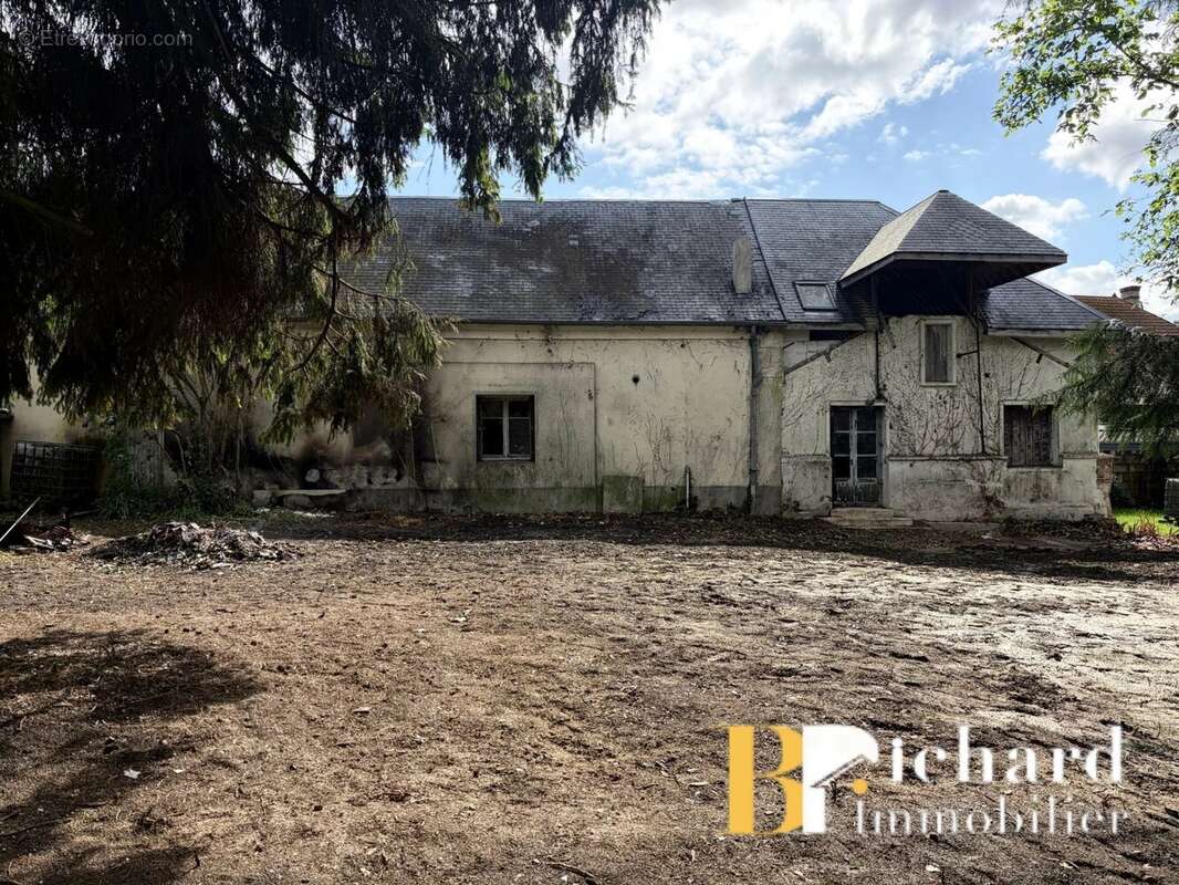 Maison à CHIVY-LES-ETOUVELLES
