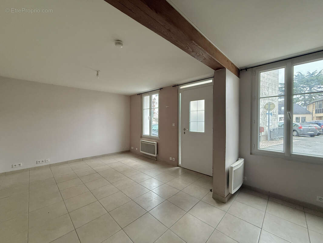 Appartement à BLERE