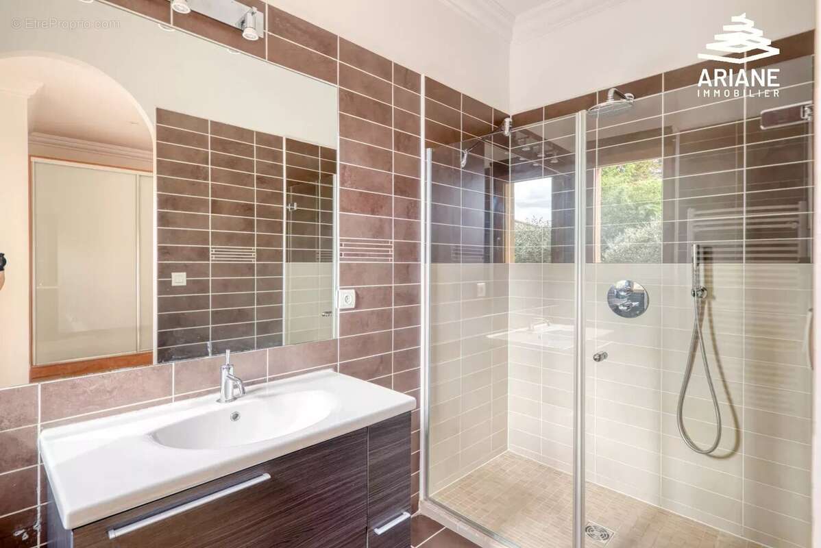 Maison à SAINT-CYR-AU-MONT-D&#039;OR