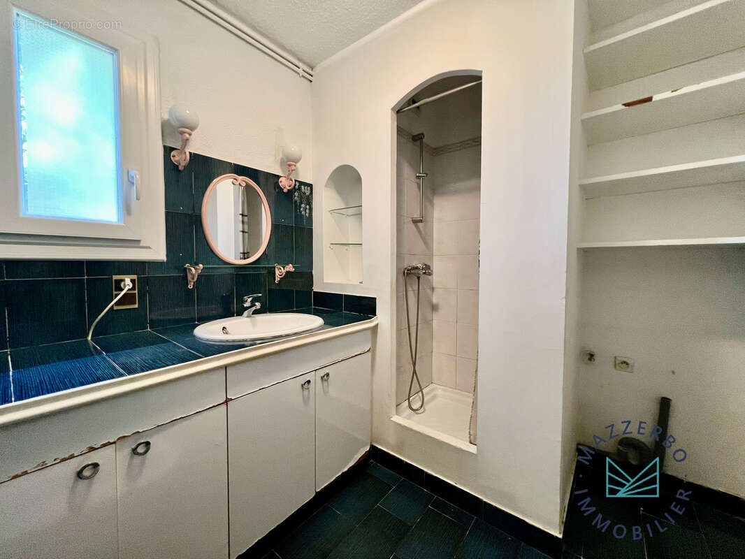 Appartement à MARSEILLE-11E