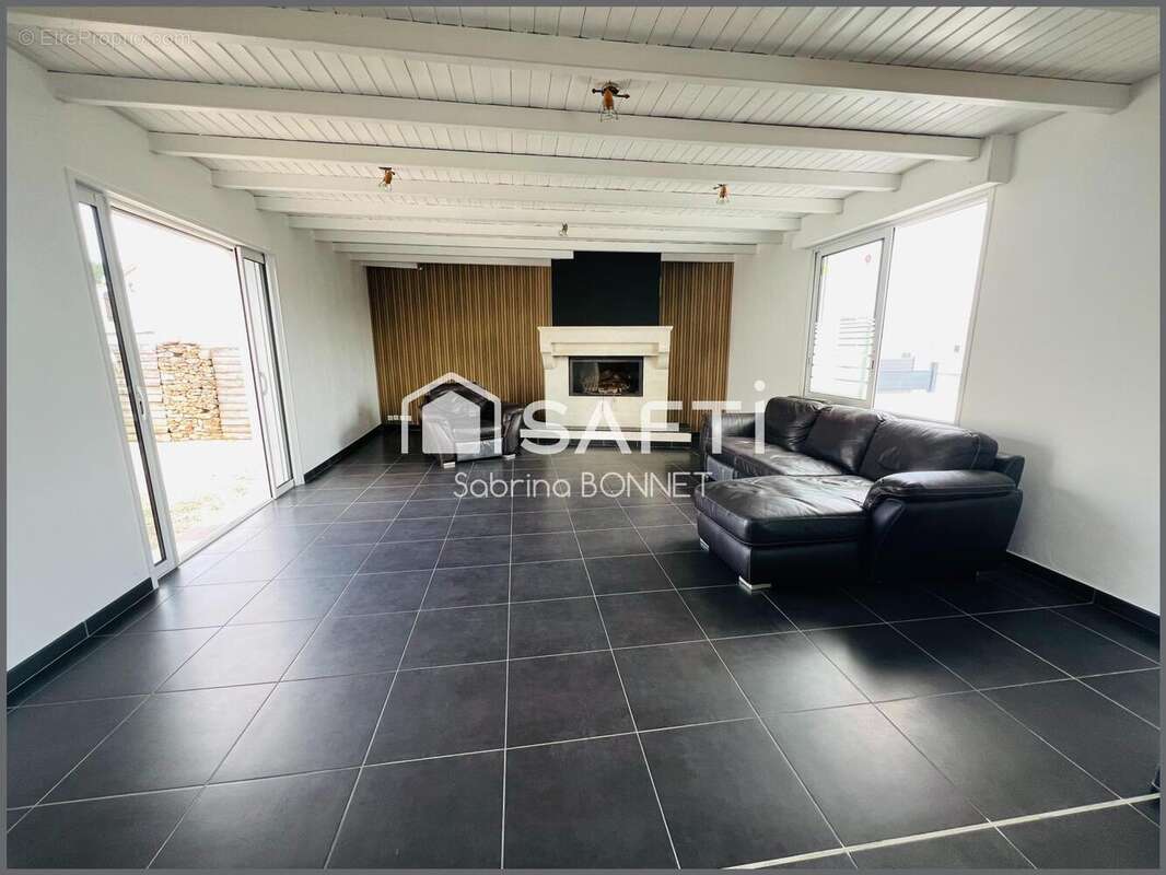 Photo 2 - Maison à SALIGNY