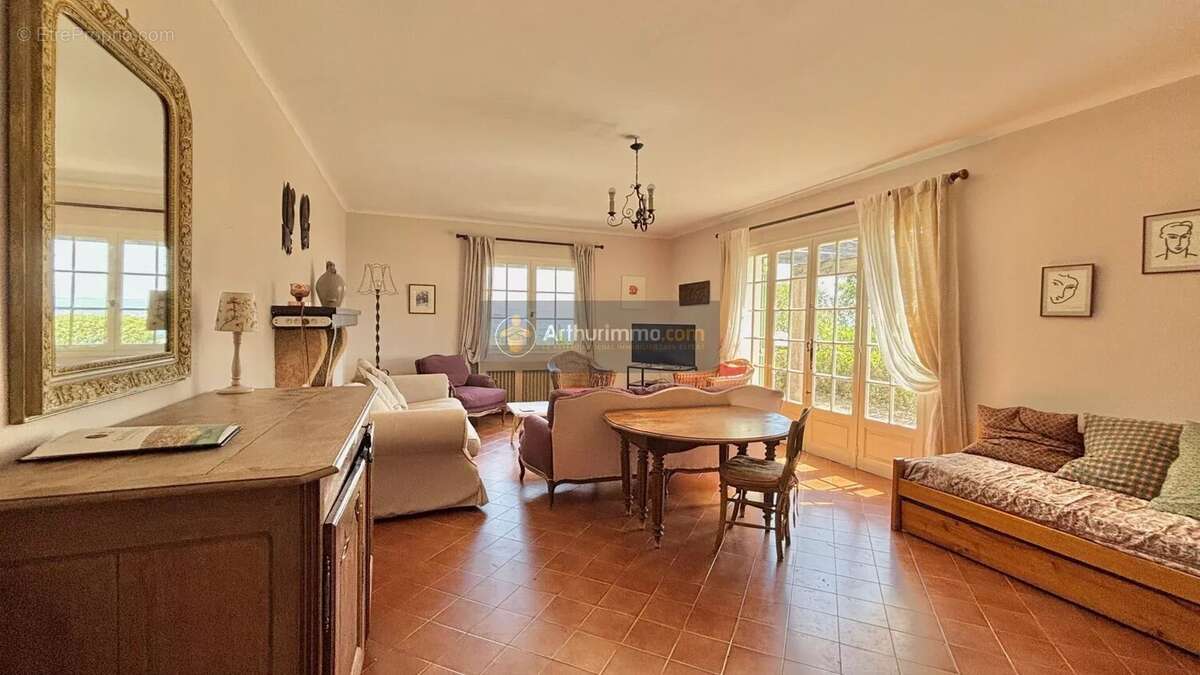 Coup de Coeur ST AYGULF Plain Pied Avec Vue mer - photo 10