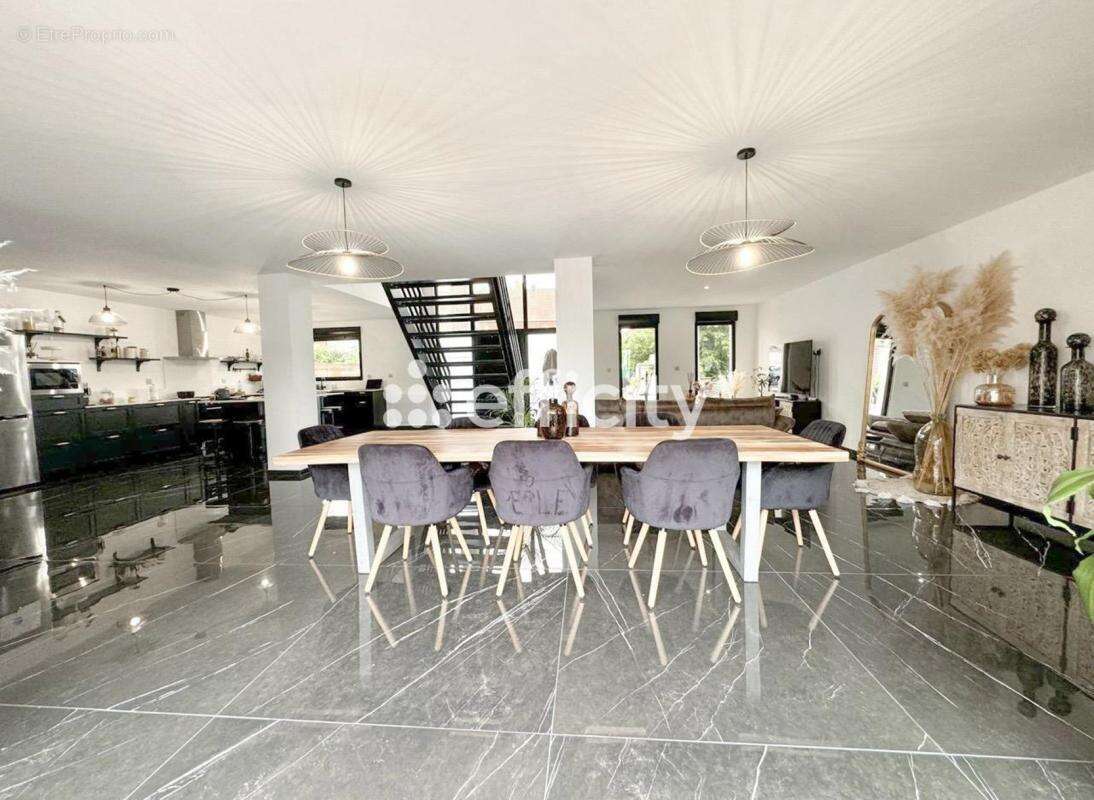 Maison à HENIN-BEAUMONT