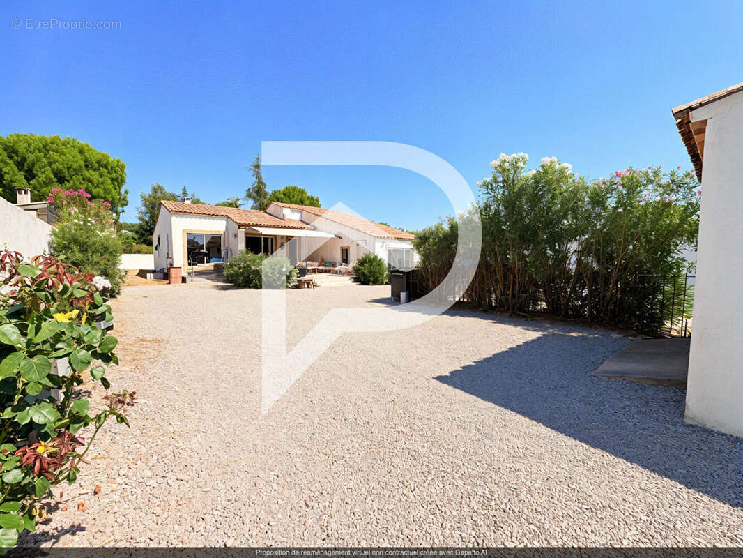 Maison de plain-pied avec piscine et studio indépendant (secteur Plan de Campagne) - photo 2