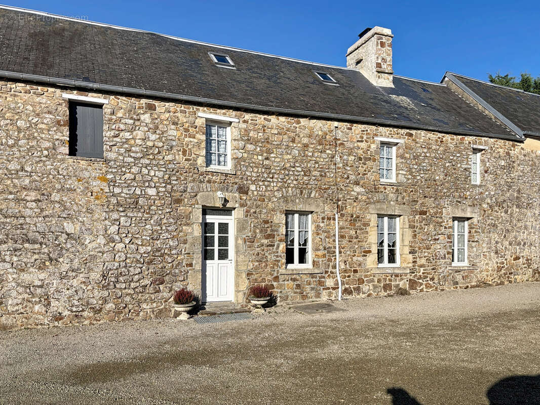 Maison à NEUFMESNIL