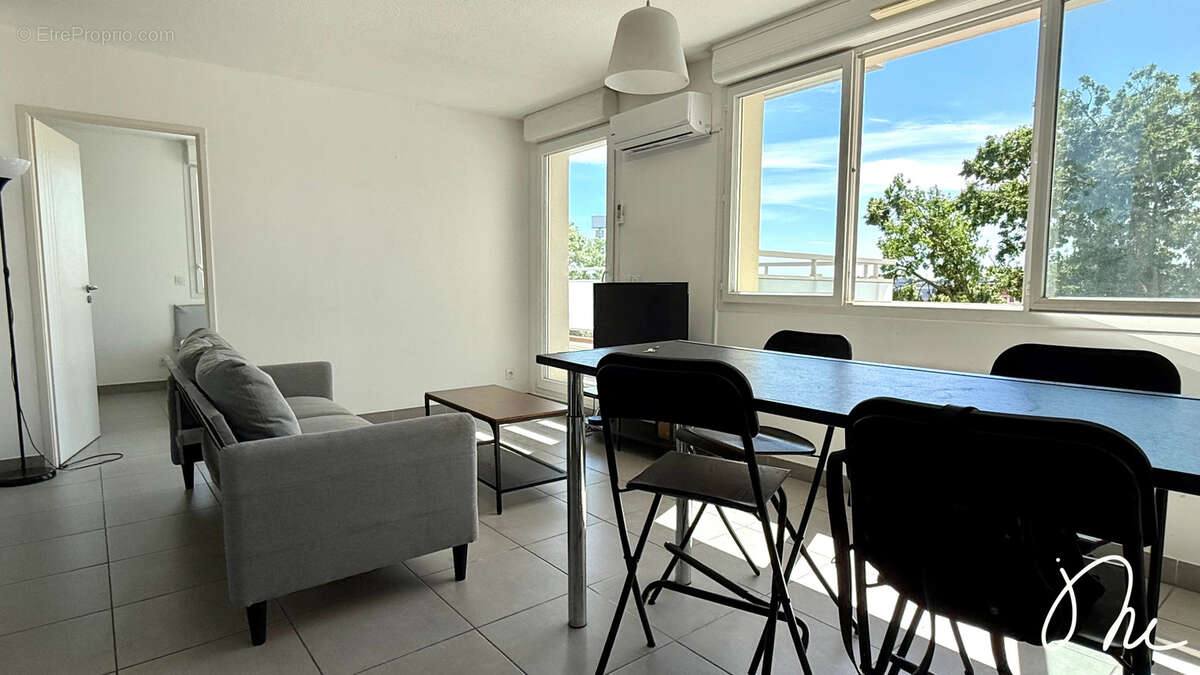 Appartement lumineux T4/T5 avec terrasse, garage et parking - photo 10