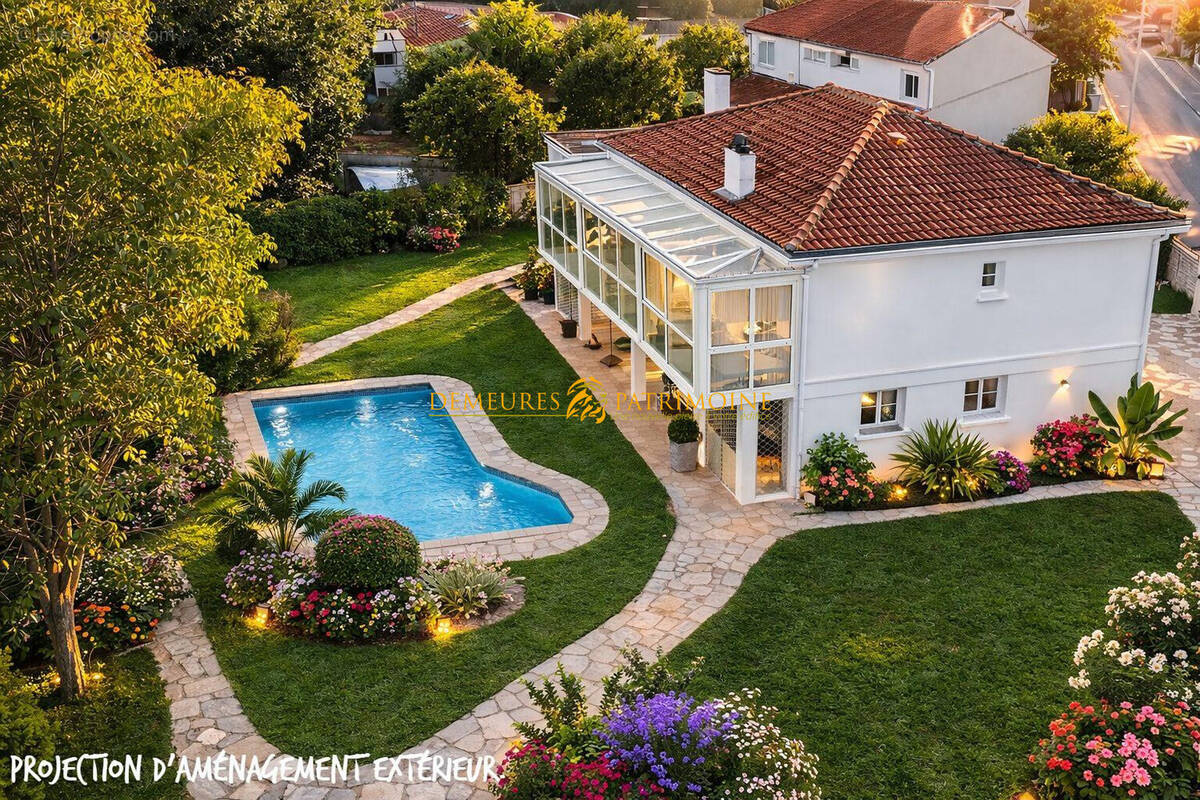 Maison à LA COURONNE