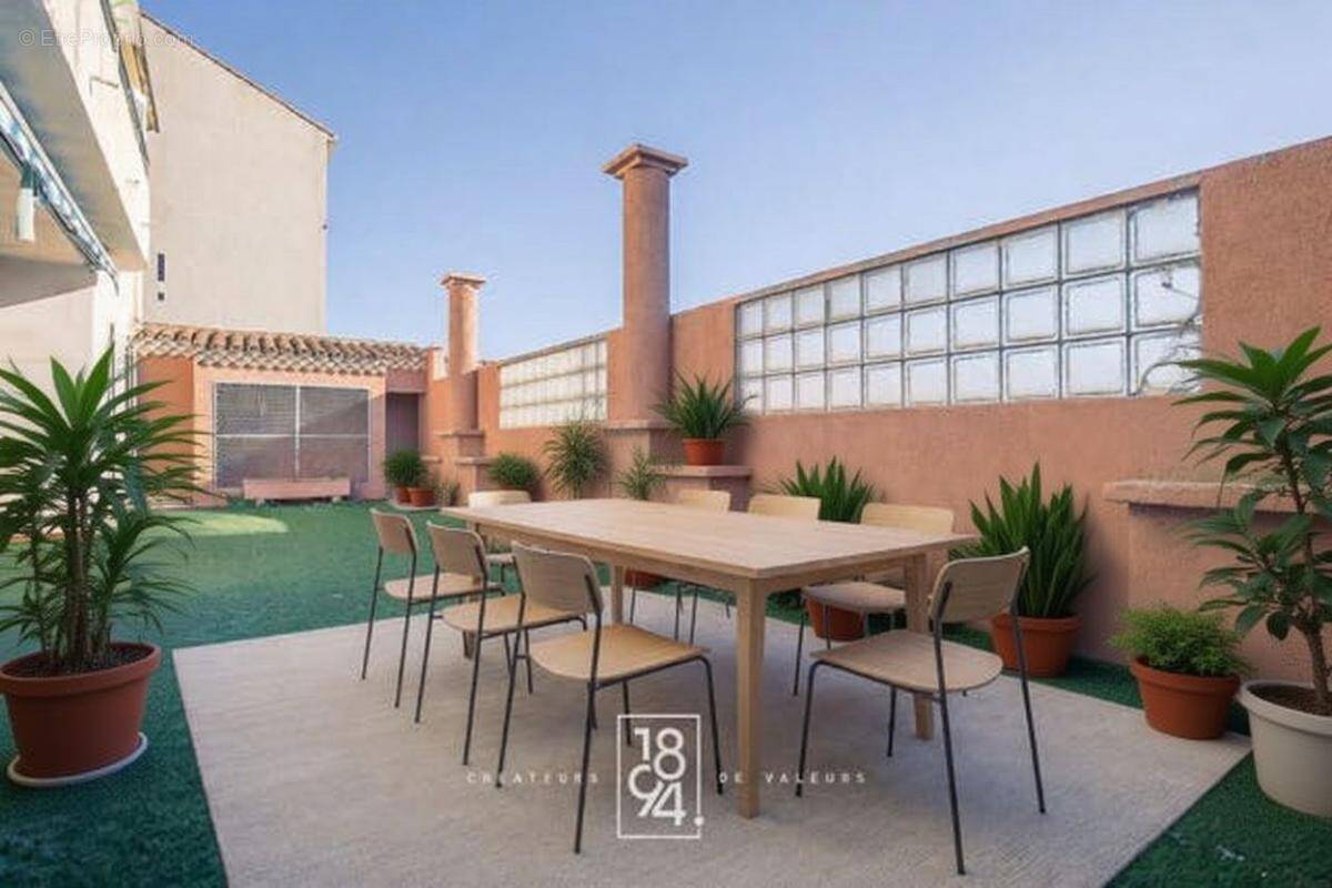 Appartement à MARSEILLE-5E