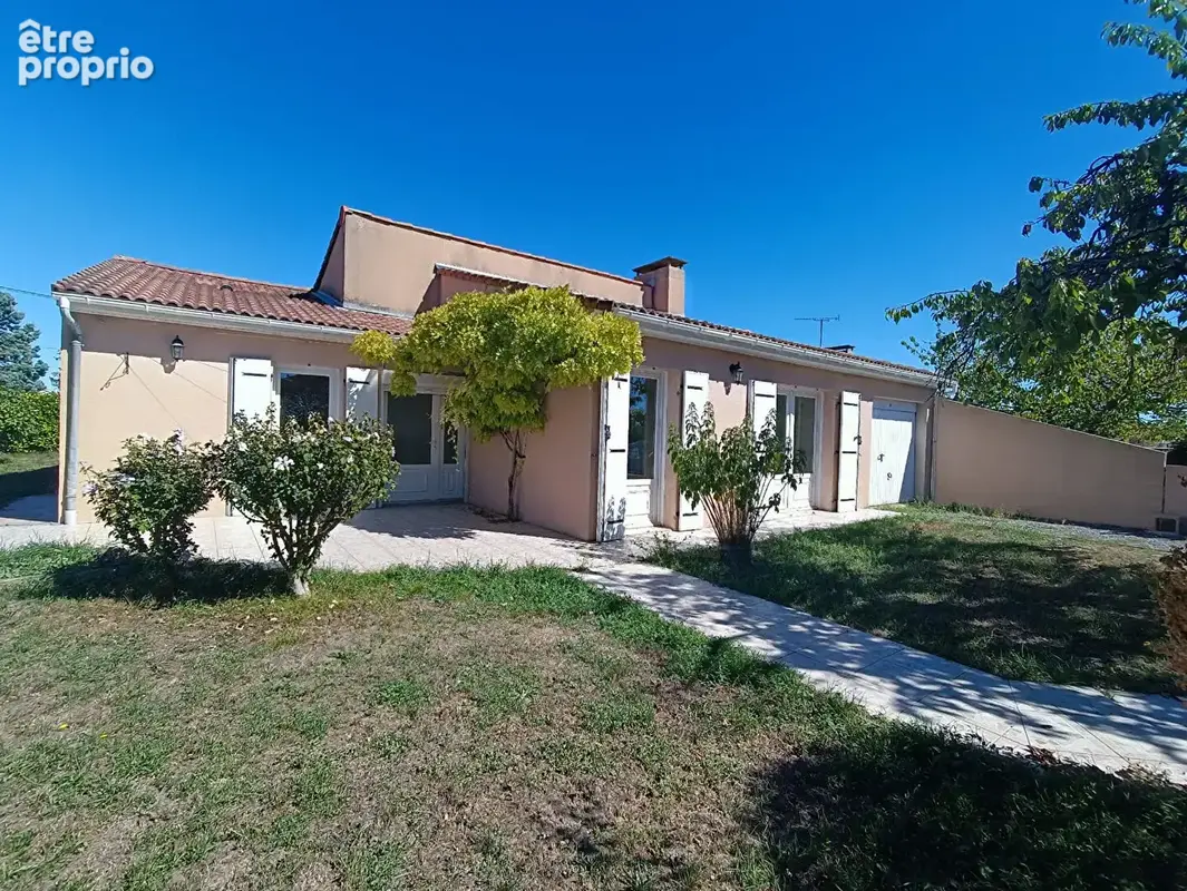 Photo Maison à Chateaubernard au prix de 204 750€