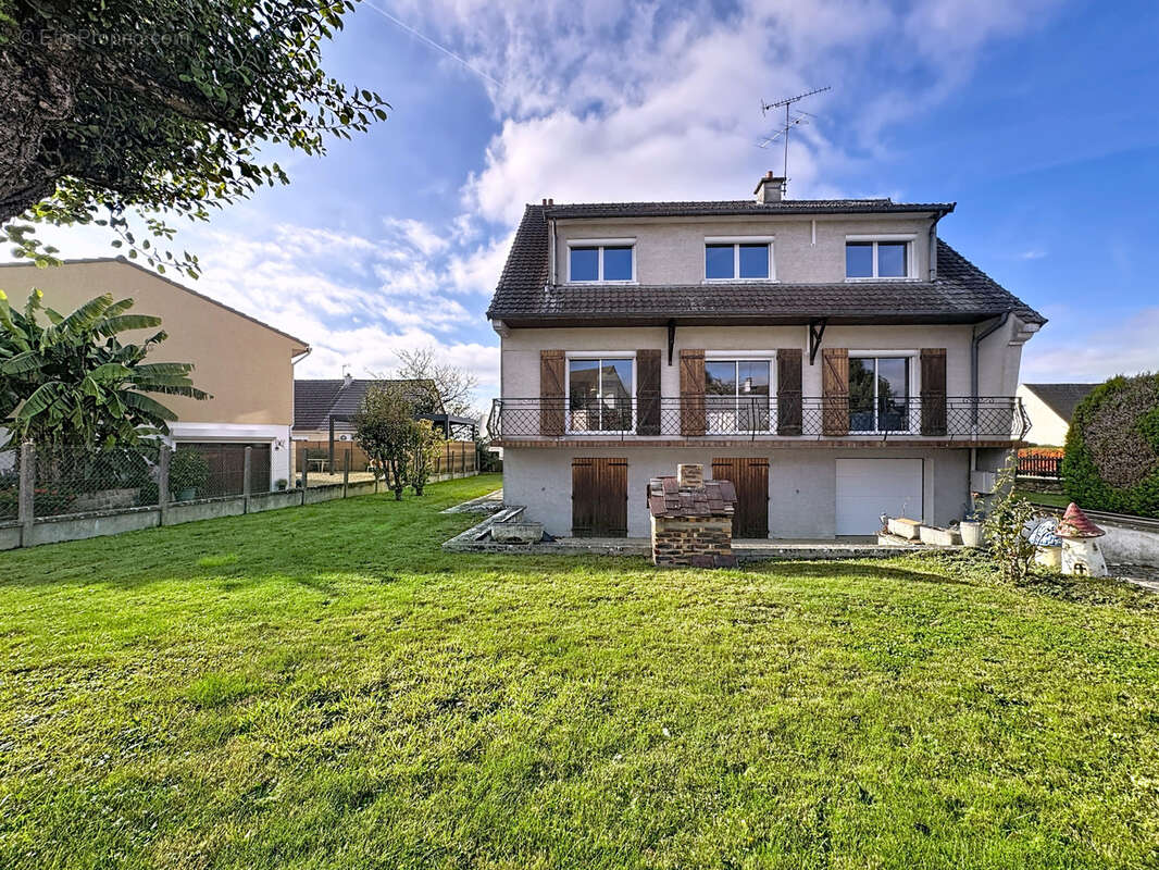 Maison à MONTMIRAIL