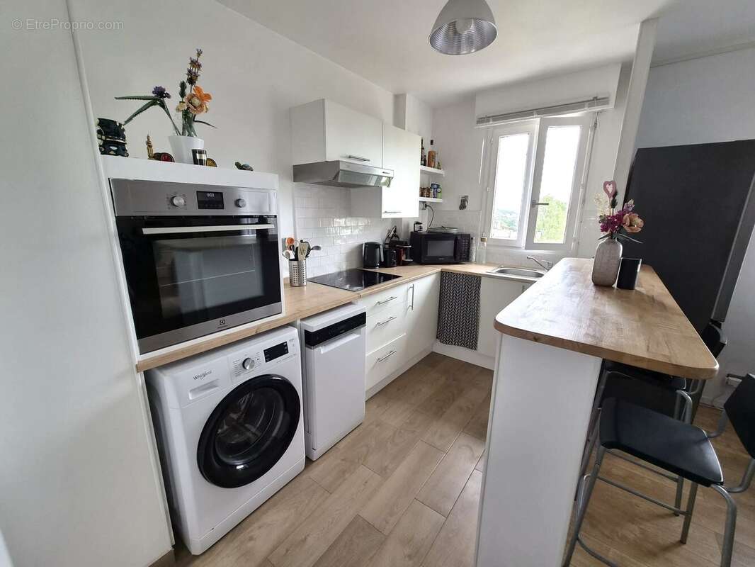 Cuisine studio Noisy-Le-Grand - Appartement à NOISY-LE-GRAND