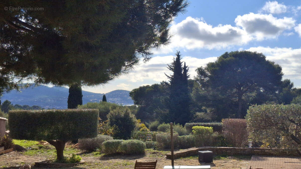 Maison à LA CADIERE-D&#039;AZUR