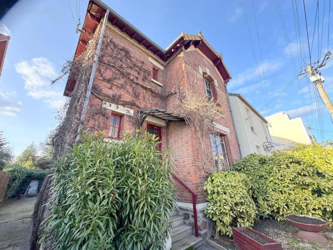 Maison à LE BLANC-MESNIL