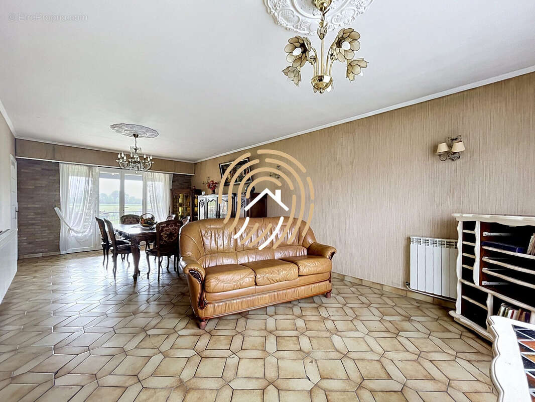 Maison 157 m² à Raimbeaucourt  - photo 3