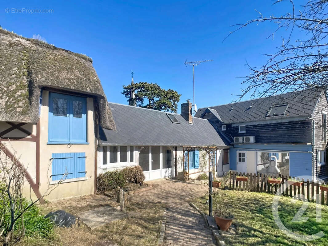 Maison à BAZINCOURT-SUR-EPTE