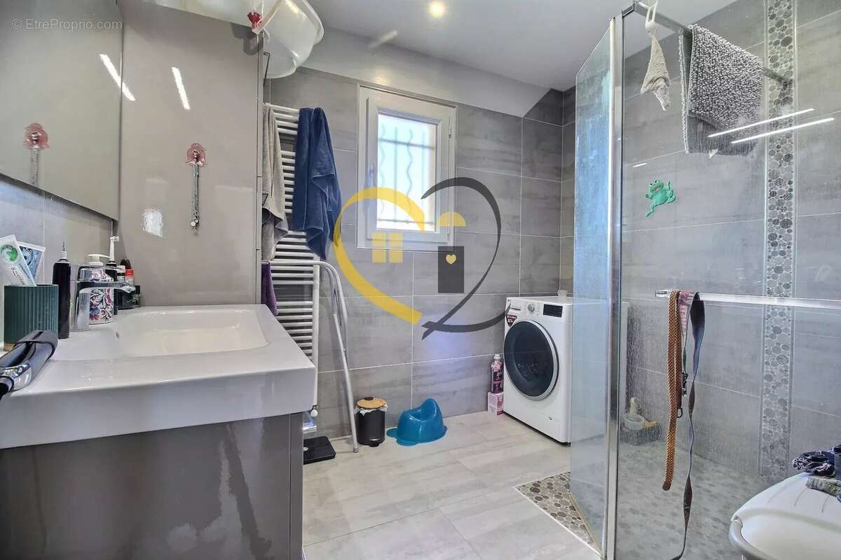 Maison à SAINT-MARTIN-D&#039;AUXIGNY